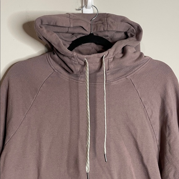 Vuori | Women’s Beach Hoodie Size Small - Picture 3 of 7